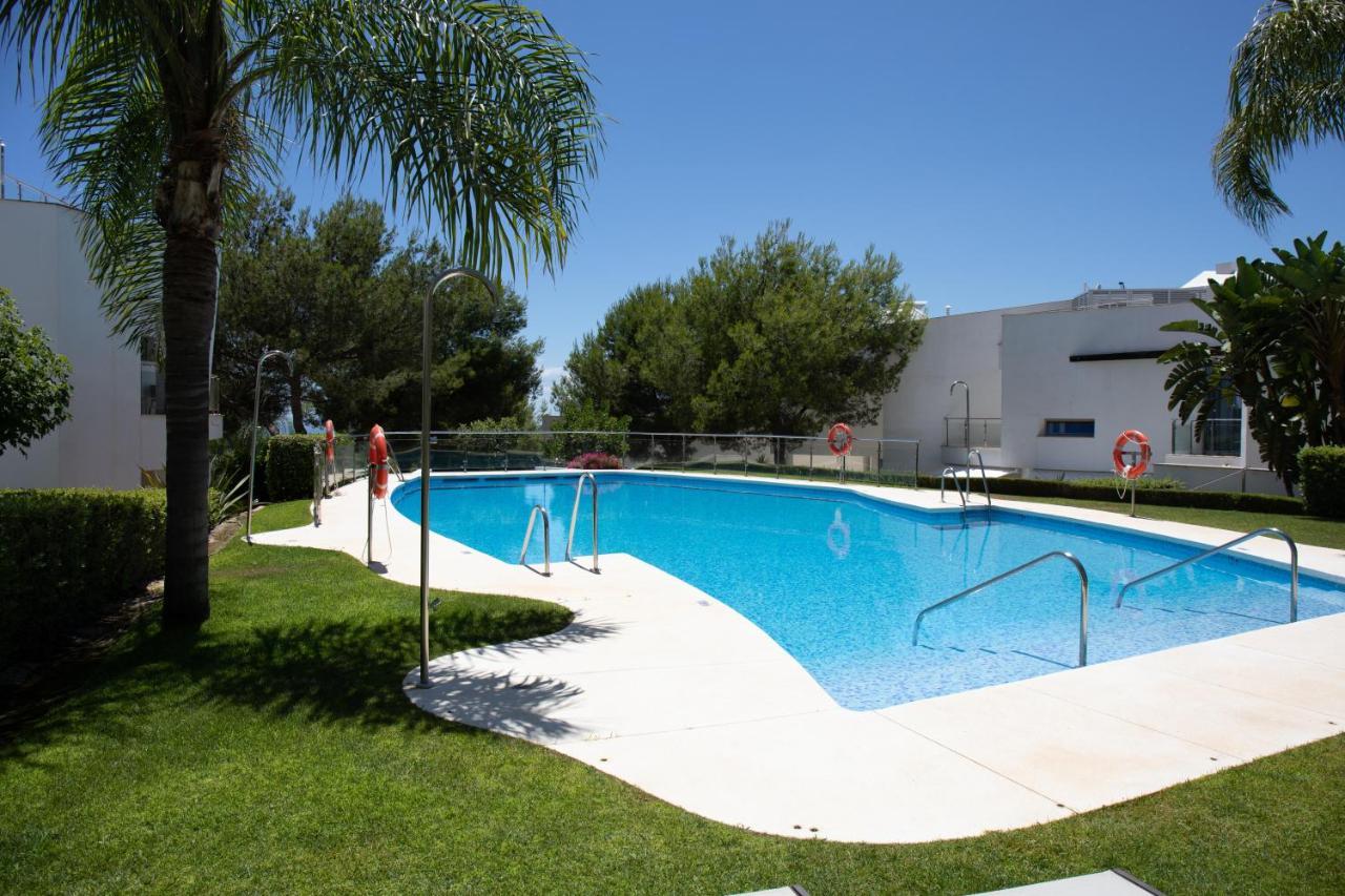 Luxurious 2 Bedroom Townhouse In Sierra Blanca Marbella Exterior photo